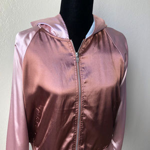 🔺SOLD🔻Honey Punch Medium Satin Hooded Jacket Pink Lined